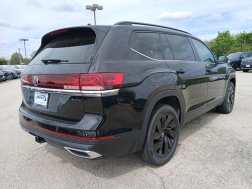 Deep Black Pearl 2026 Volkswagen Atlas 2.0T SE W/TECHNOLOGY