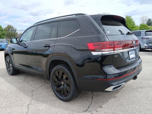 Deep Black Pearl 2026 Volkswagen Atlas 2.0T SE W/TECHNOLOGY