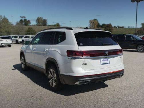 2026 Volkswagen Atlas 2.0T SE
