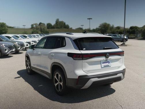 2025 Volkswagen Tiguan 2.0T SE