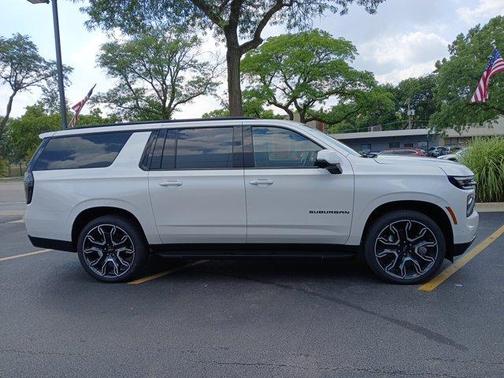 2025 Chevrolet Suburban RST