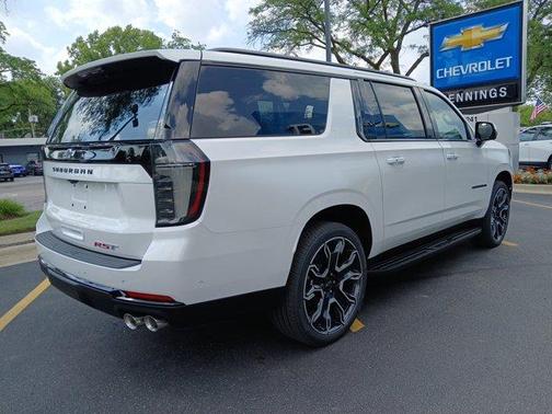 2025 Chevrolet Suburban RST