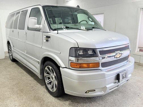 Silver Ice Metallic 2016 Chevrolet Express 2500 Work Van