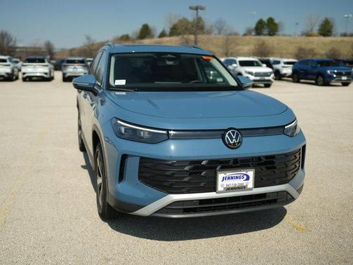 Monterey Blue Pearl 2026 Volkswagen Tiguan 2.0T SE