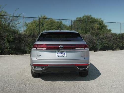 2026 Volkswagen Atlas Cross Sport 2.0T SE