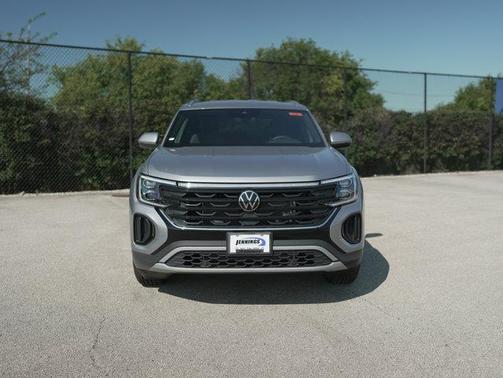 2026 Volkswagen Atlas Cross Sport 2.0T SE