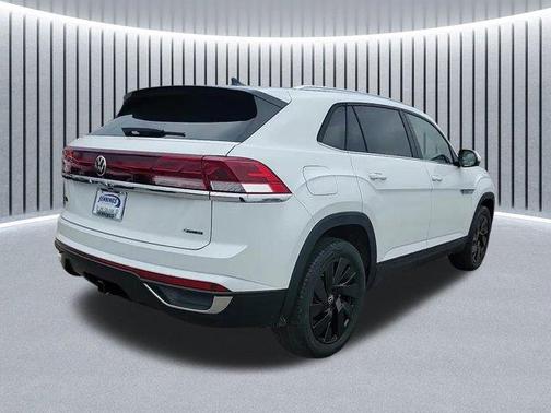 2025 Volkswagen Atlas Cross Sport 2.0T SE w/Technology