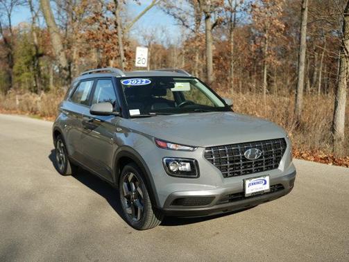 2022 Hyundai VENUE SEL