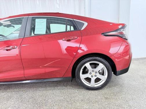 Cajun Red Tintcoat 2018 Chevrolet Volt LT