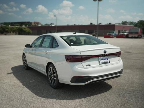 2025 Volkswagen Jetta 1.5T SE