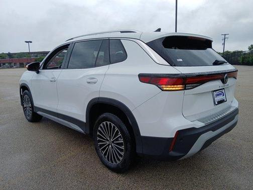 Pure White 2026 Volkswagen Tiguan 2.0T S