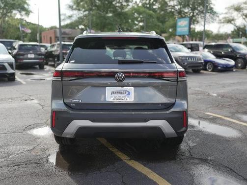 2025 Volkswagen Tiguan 2.0T SE