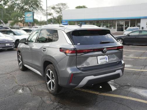 2025 Volkswagen Tiguan 2.0T SE