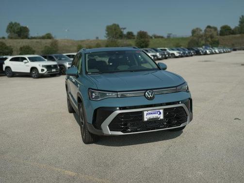 2025 Volkswagen Taos 1.5T SEL