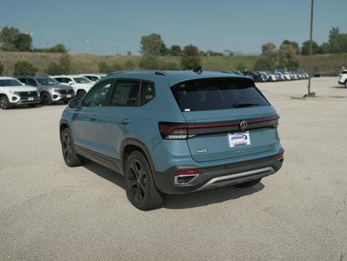 2025 Volkswagen Taos 1.5T SEL