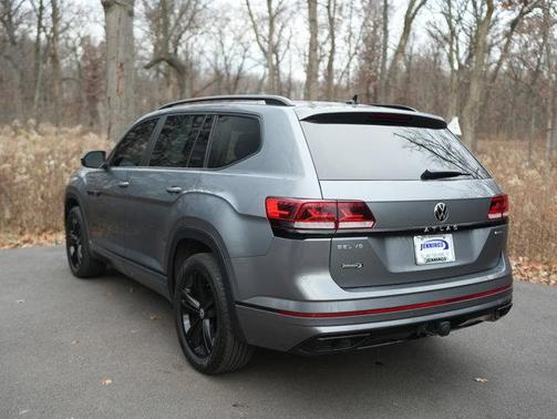 2023 Volkswagen Atlas 3.6 V6 SEL R-Line Black