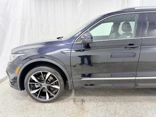 2022 Volkswagen Tiguan 2.0T SEL R-Line