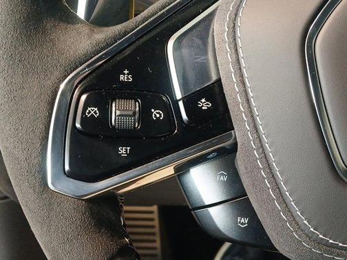 2026 Chevrolet Corvette Stingray w/2LT