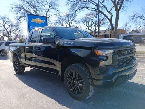 2025 Chevrolet Silverado 1500 Custom