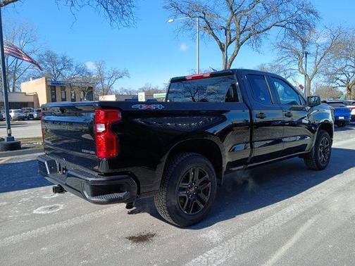 2025 Chevrolet Silverado 1500 Custom
