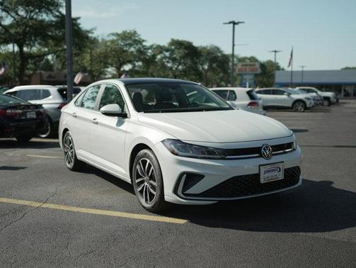 2025 Volkswagen Jetta 1.5T SE