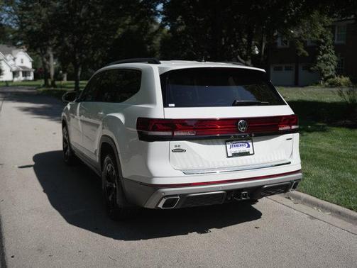 2025 Volkswagen Atlas 2.0T Peak Edition
