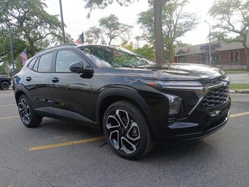 Mosaic Black Metallic 2026 Chevrolet Trax 2RS