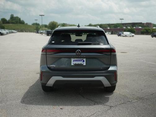 2025 Volkswagen Tiguan 2.0T SE
