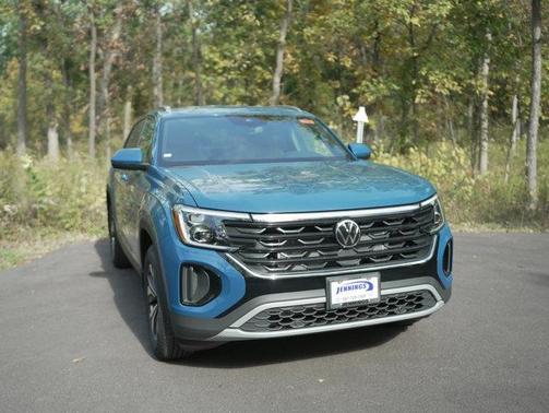 2026 Volkswagen Atlas Cross Sport 2.0T SE