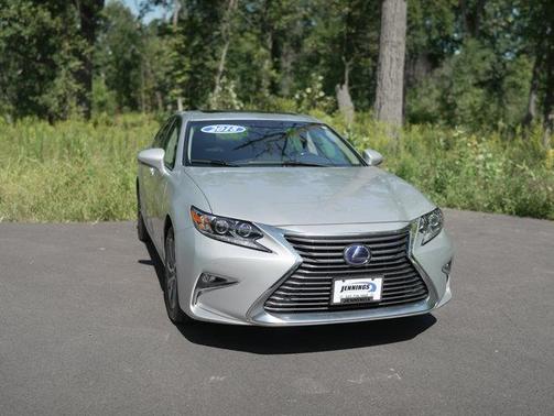 2018 Lexus ES 300h Base