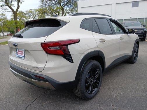 White Sand 2026 Chevrolet Trax ACTIV