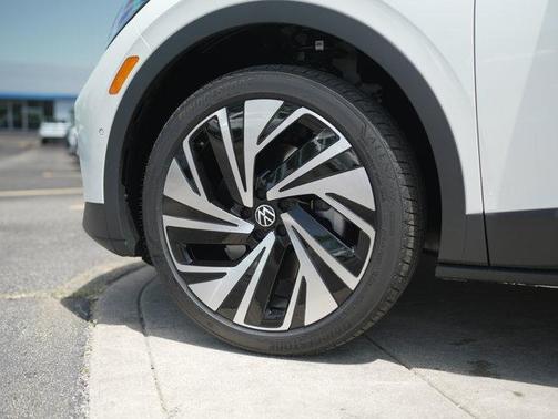 2025 Volkswagen ID.4 Pro S Plus