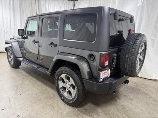 2016 Jeep Wrangler Unlimited Sahara