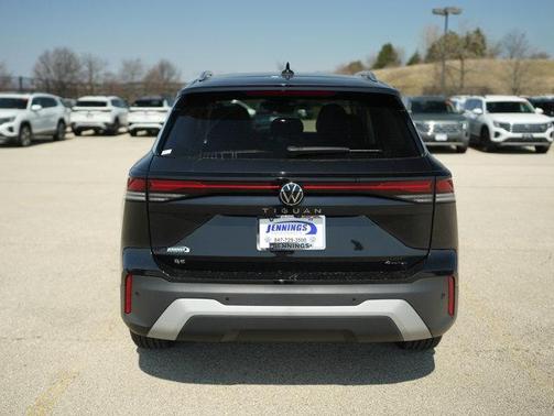 2026 Volkswagen Tiguan 2.0T SE