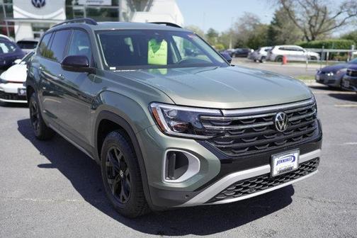 2025 Volkswagen Atlas 2.0T Peak Edition