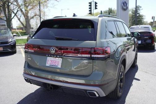 2025 Volkswagen Atlas 2.0T Peak Edition