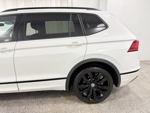 2021 Volkswagen Tiguan 2.0T SE R-Line Black