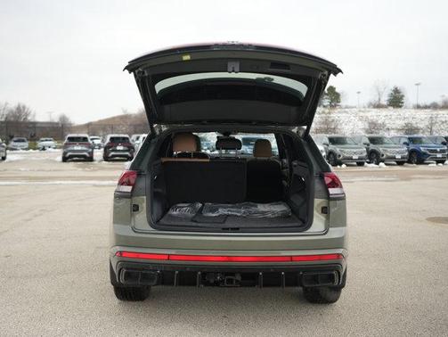 2026 Volkswagen Atlas Cross Sport 2.0T SEL R-Line Black