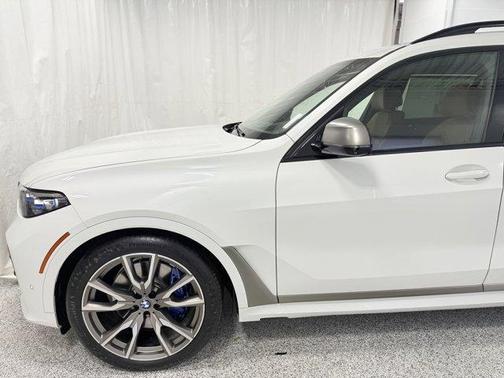 2020 BMW X7 M50i