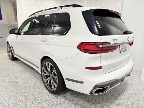 2020 BMW X7 M50i