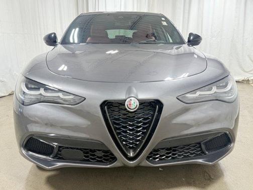 2024 Alfa Romeo Stelvio Base