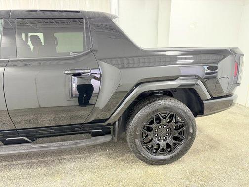 Black 2025 GMC HUMMER EV Pickup 2X