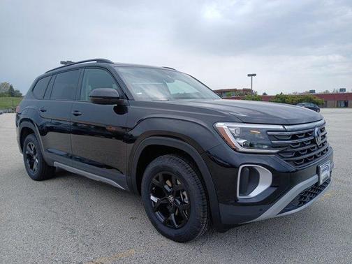 Deep Black Pearl 2026 Volkswagen Atlas 2.0T Peak Edition