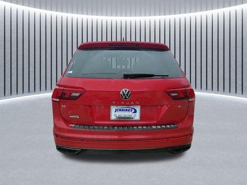 2024 Volkswagen Tiguan 2.0T SE R-Line Black