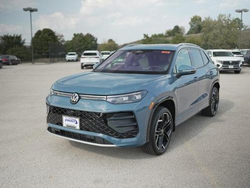 2025 Volkswagen Tiguan 2.0T SEL R-Line