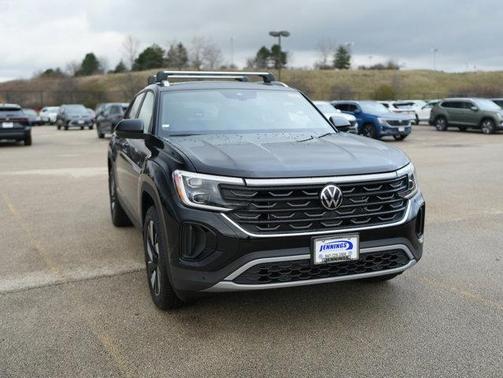 2026 Volkswagen Atlas Cross Sport 2.0T SE