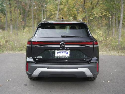 2025 Volkswagen Tiguan 2.0T SE