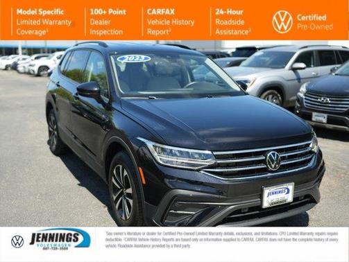 Deep Black Pearl Effect 2023 Volkswagen Tiguan 2.0T S