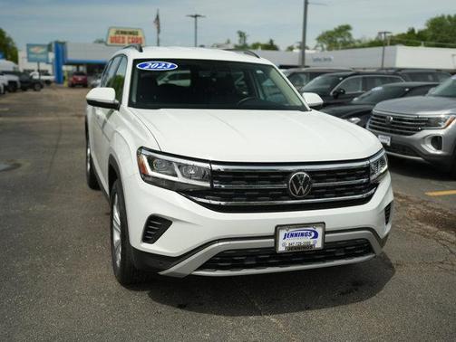 Pure White 2023 Volkswagen Atlas 2.0T SE