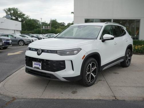 2025 Volkswagen Tiguan 2.0T SE